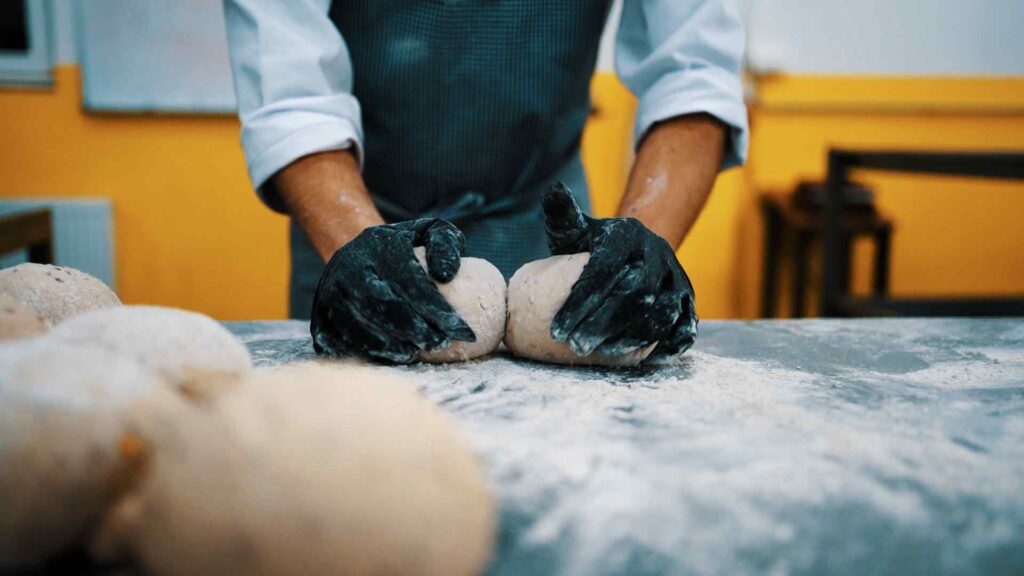 Domaći hljeb po bakinoj recepturi: Zašto se vraćamo ukusima djetinjstva?